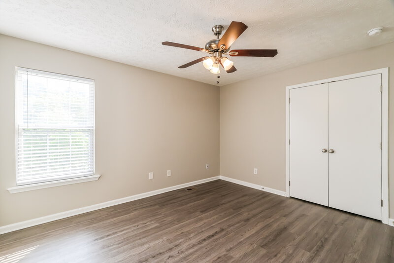 1,837/Mo, 4321 Willow View Blvd Louisville, KY 40299 Bedroom View