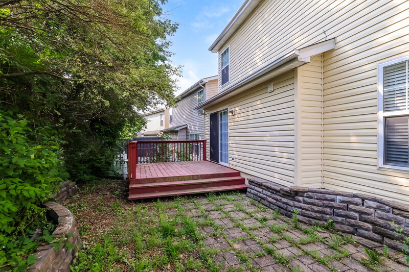 1,837/Mo, 4321 Willow View Blvd Louisville, KY 40299 Rear View 2