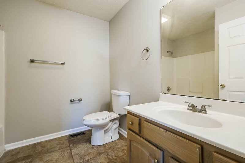 1,675/Mo, 291 Agin Way Milton, KY 40045 Bathroom View