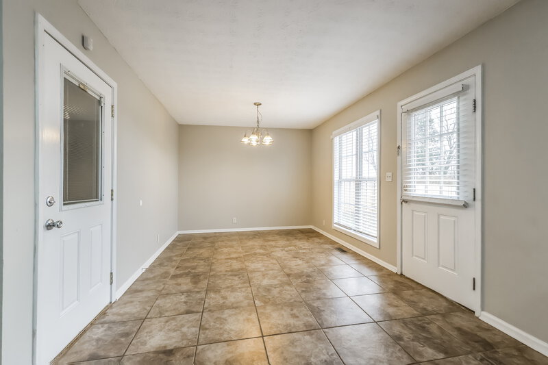 1,505/Mo, 90 Hillwood Dr Milton, KY 40045 Dining Room View