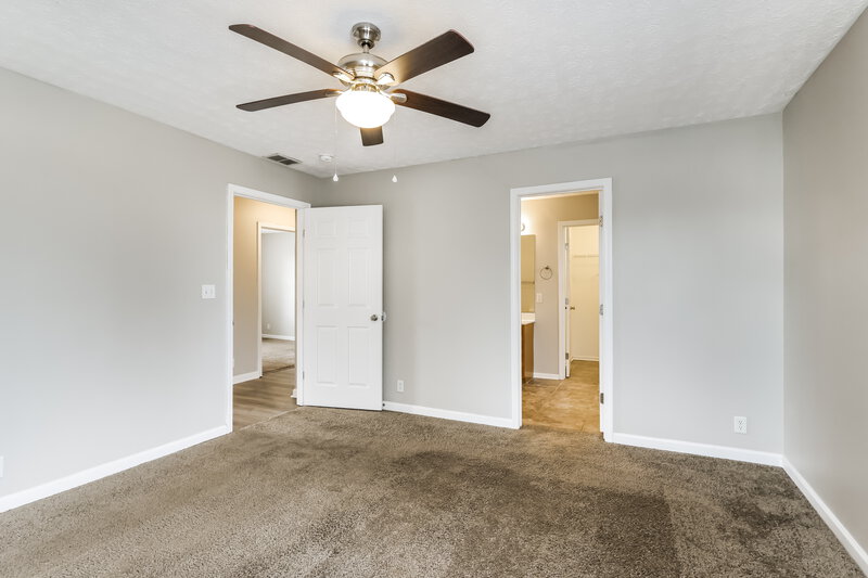 1,505/Mo, 90 Hillwood Dr Milton, KY 40045 Main Bedroom View 2