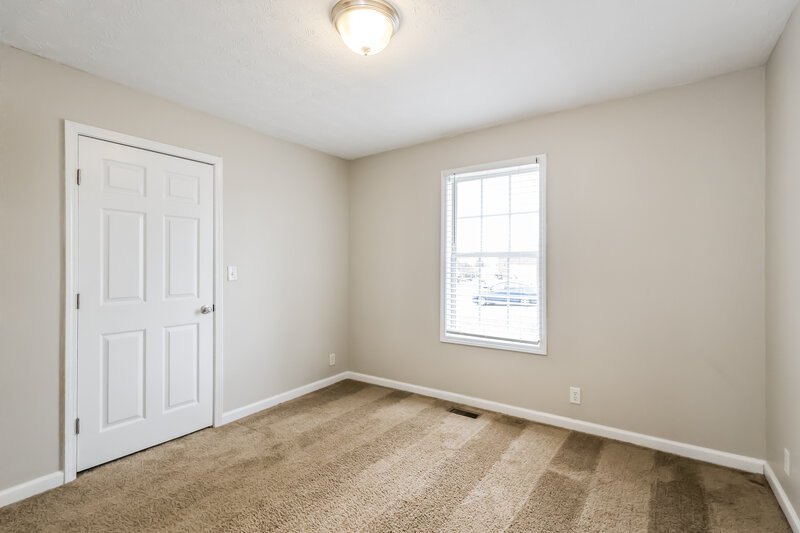 1,505/Mo, 90 Hillwood Dr Milton, KY 40045 Bedroom View