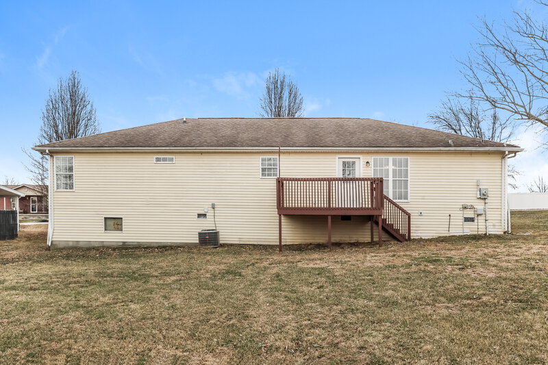 1,505/Mo, 90 Hillwood Dr Milton, KY 40045 Rear View 2