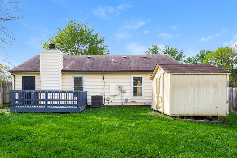 1,770/Mo, 7900 Rochelle Rd Louisville, KY 40228 Rear View