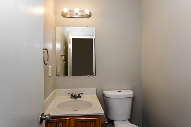 1,730/Mo, 6311 Hackel Dr Louisville, KY 40258 Powder Room View