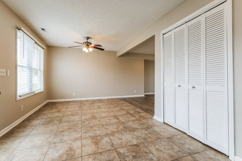 1,585/Mo, 6220 Maravian Dr Louisville, KY 40258 Misc View 4