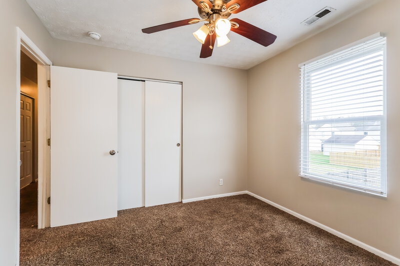 1,585/Mo, 6220 Maravian Dr Louisville, KY 40258 Misc View 12