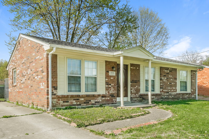 1,380/Mo, 3604 Foreman Ln Louisville, KY 40219 Front View 2