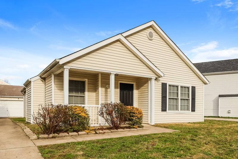 1,645/Mo, 6321 Maravian Dr Louisville, KY 40258 Front View 2