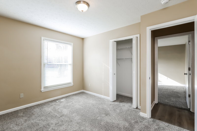 1,345/Mo, 1914 Arboro Pl Louisville, KY 40220 Bedroom View 2