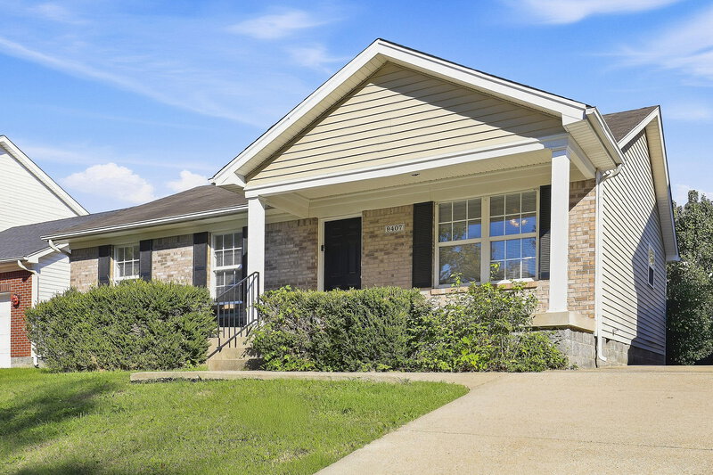 1,655/Mo, 9407 Brown Austin Rd Fairdale, KY 40118 Front View