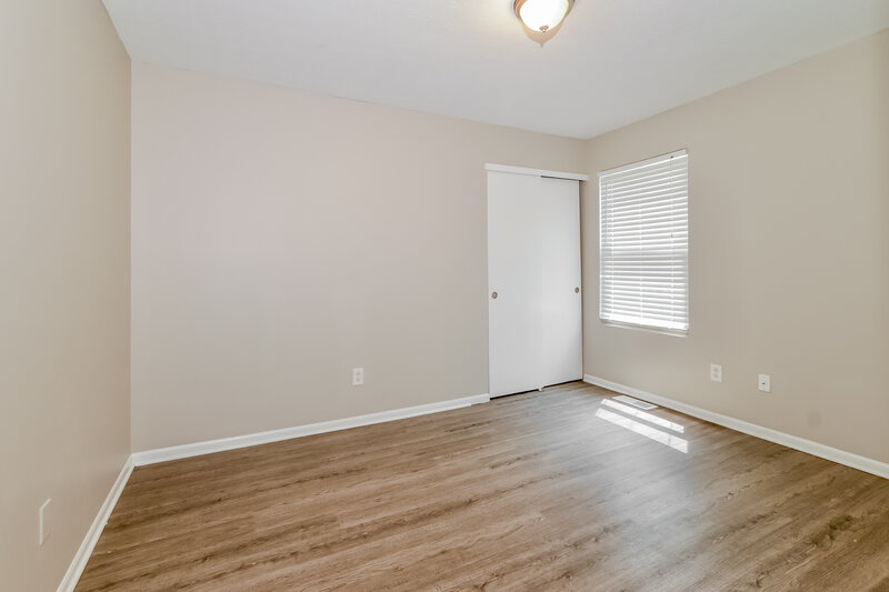 1,965/Mo, 6714 Hunters Creek Blvd Louisville, KY 40258 Bedroom View 3