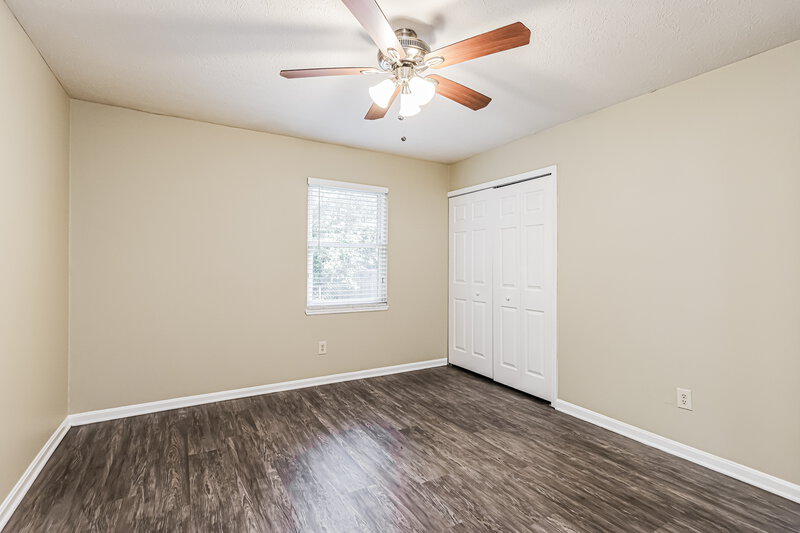 1,435/Mo, 3702 Blue Creek Ct Louisville, KY 40229 Main Bedroom View