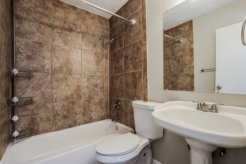 1,720/Mo, 4724 Granada Dr Louisville, KY 40272 Misc View 13