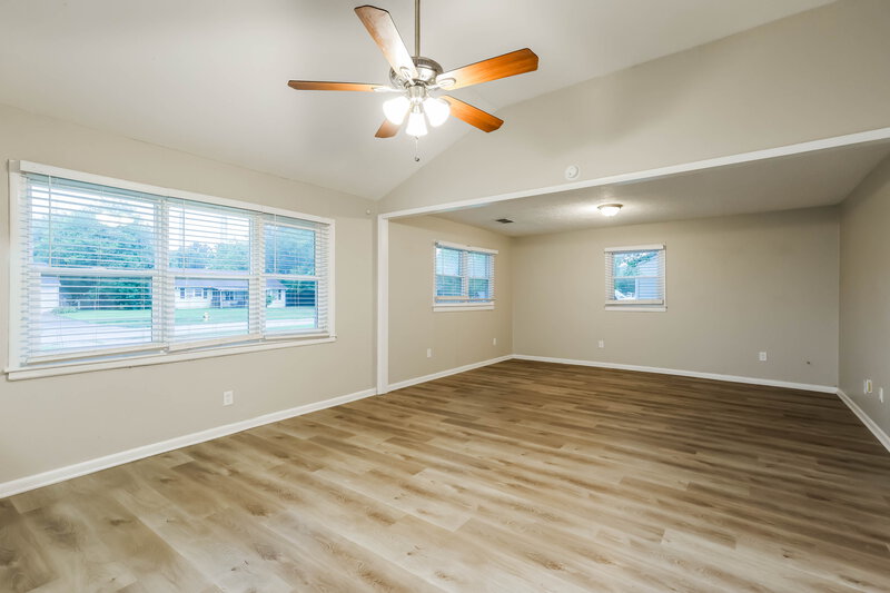 1,560/Mo, 7303 Dunkirk Ln Louisville, KY 40272 Misc View 2