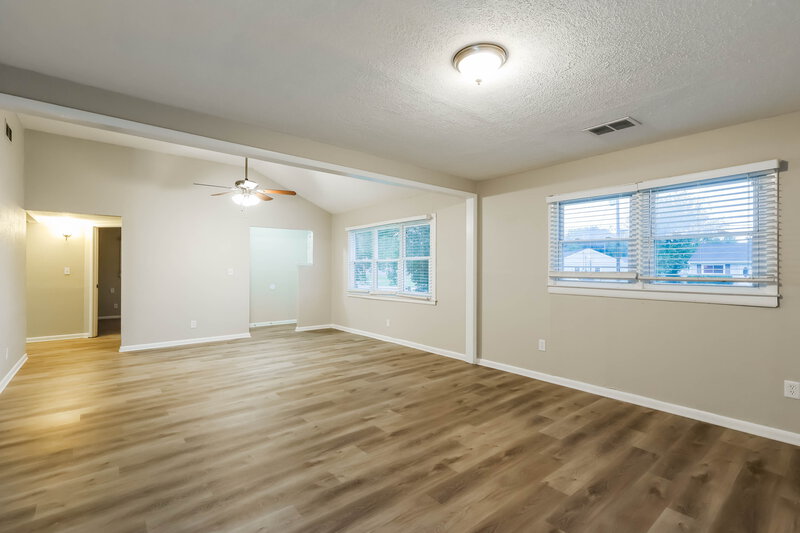 1,560/Mo, 7303 Dunkirk Ln Louisville, KY 40272 Misc View 3