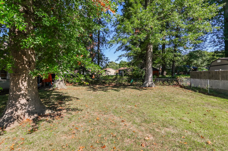 1,615/Mo, 819 Flicker Rd Louisville, KY 40214 Exterior View