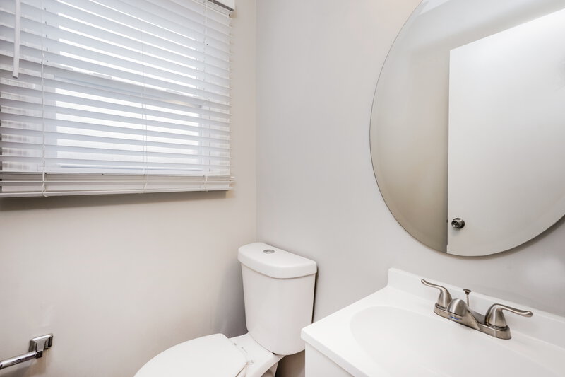 1,440/Mo, 5124 Frey Dr Louisville, KY 40219 Powder Room View