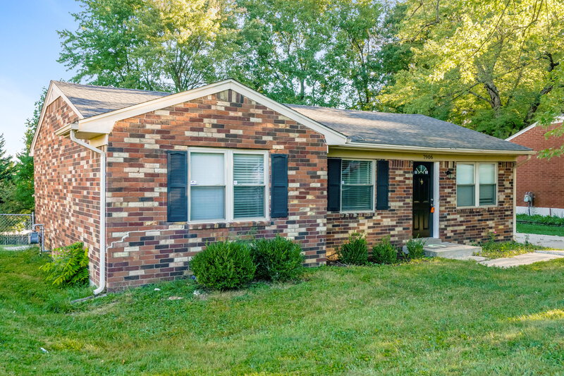 1,285/Mo, 7906 Candleglow Ln Louisville, KY 40214 Front View