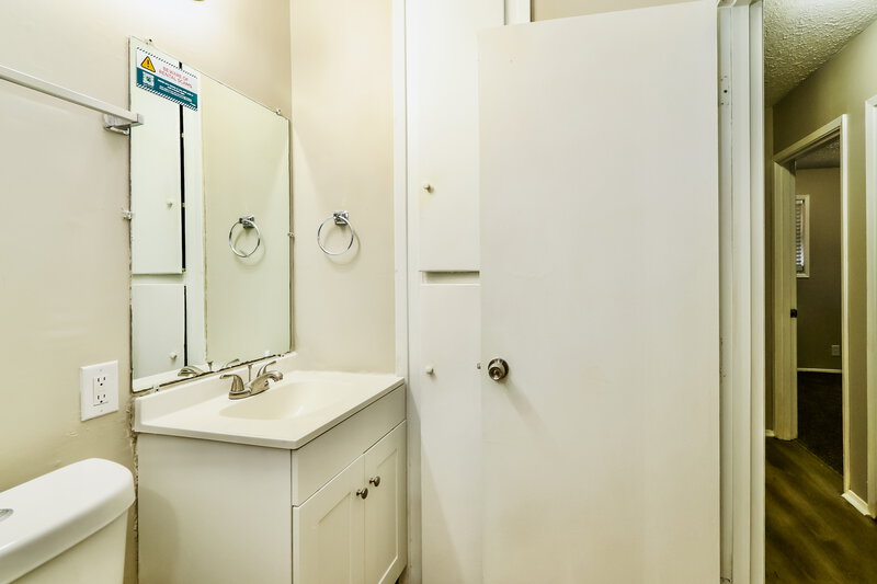 2,370/Mo, 9801 Gandy Rd Louisville, KY 40272 Misc View 11