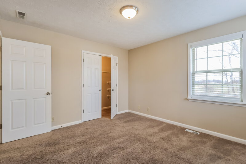 1,570/Mo, 173 Agin Way Milton, KY 40045 Bedroom View 3