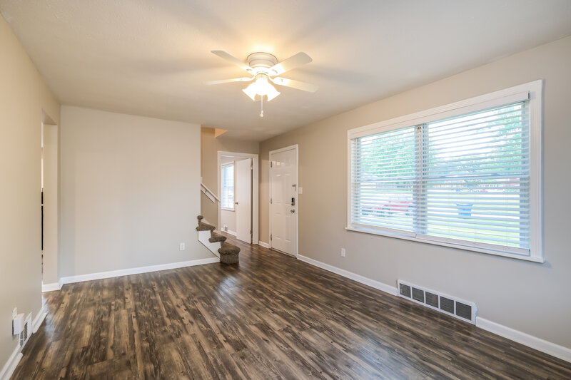 1,580/Mo, 4629 Lor Ann Ave Louisville, KY 40219 Misc View 3
