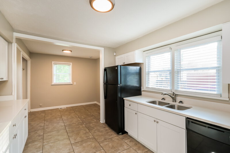 1,580/Mo, 4629 Lor Ann Ave Louisville, KY 40219 Misc View 5