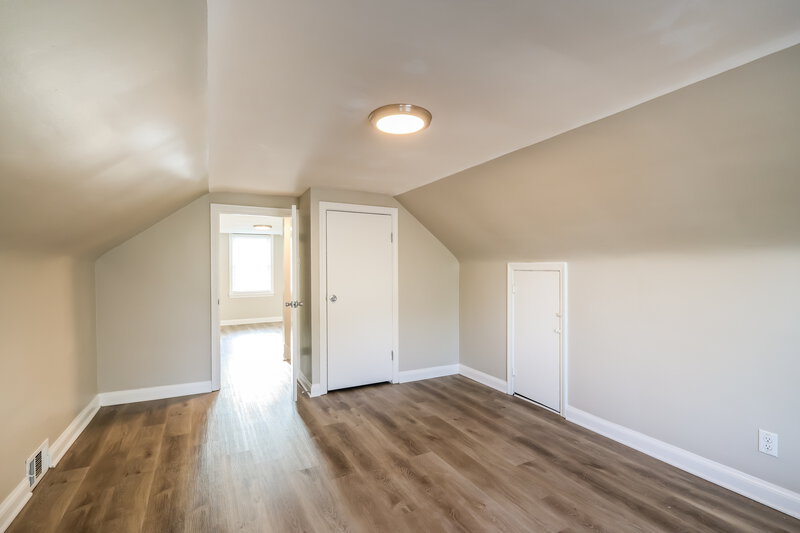 1,580/Mo, 4629 Lor Ann Ave Louisville, KY 40219 Misc View 7