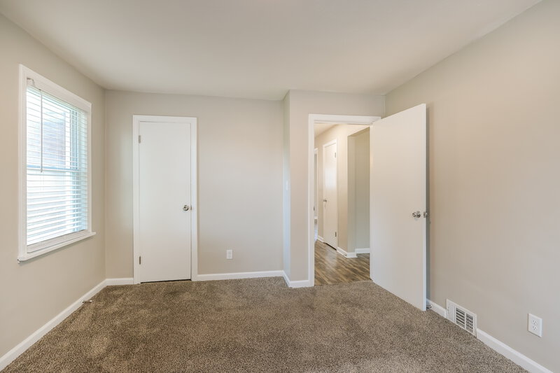 1,580/Mo, 4629 Lor Ann Ave Louisville, KY 40219 Misc View 10