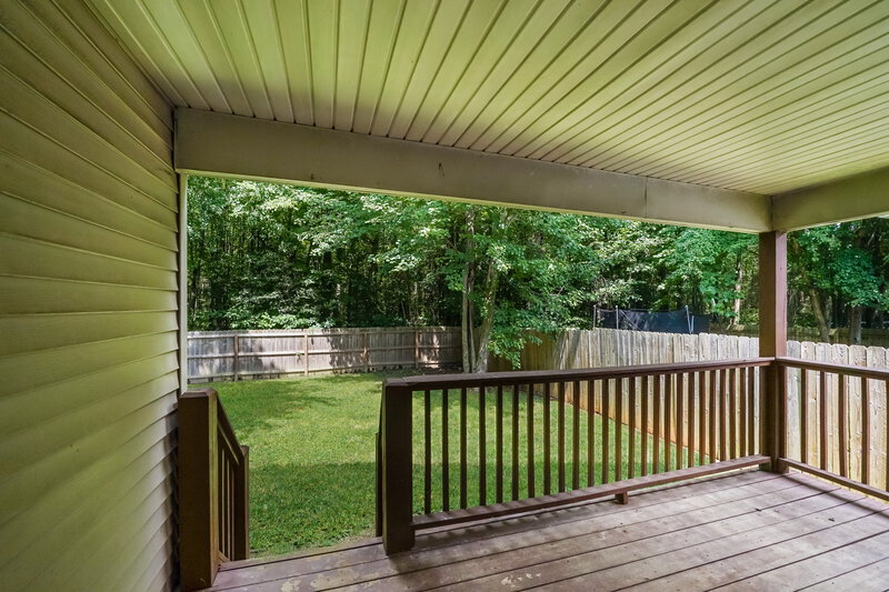 2,015/Mo, 11109 Meadow Chase Ct Louisville, KY 40229 Deck View