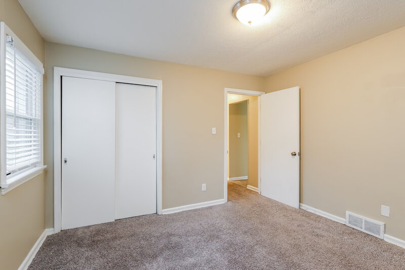 1,845/Mo, 1123 Clay Ave Louisville, KY 40219 Bedroom View 5