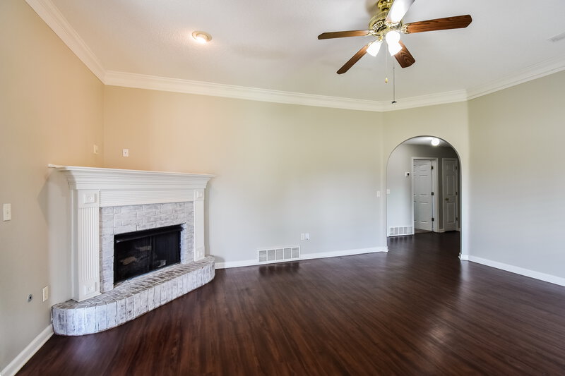 1,975/Mo, 4299 Rocky Top Cv Olive Branch, MS 38654 Living Room View