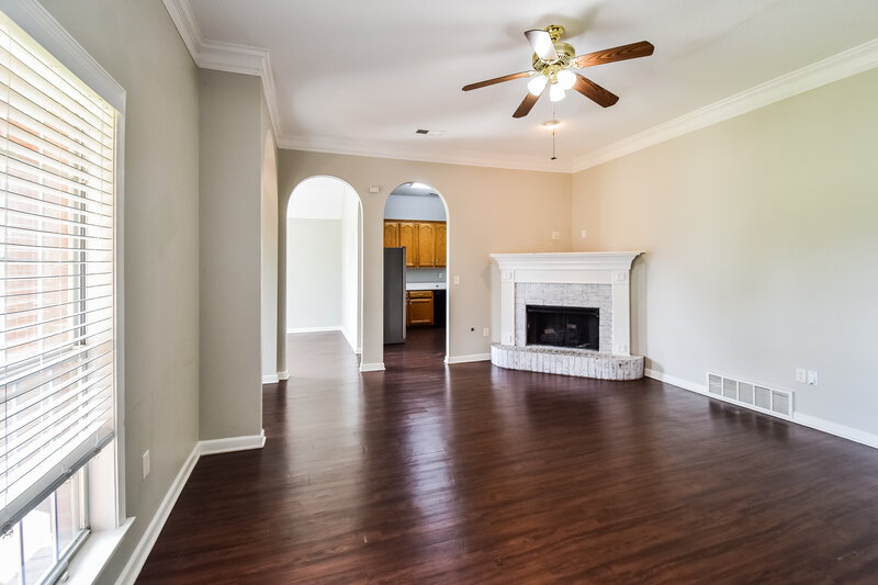 1,975/Mo, 4299 Rocky Top Cv Olive Branch, MS 38654 Living Room View 2