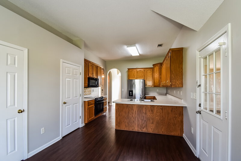 1,975/Mo, 4299 Rocky Top Cv Olive Branch, MS 38654 Kitchen View 2
