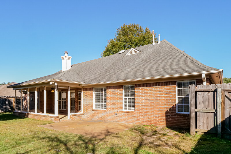 2,760/Mo, 5041 Thornebrook Cv Arlington, TN 38002 Rear View 2