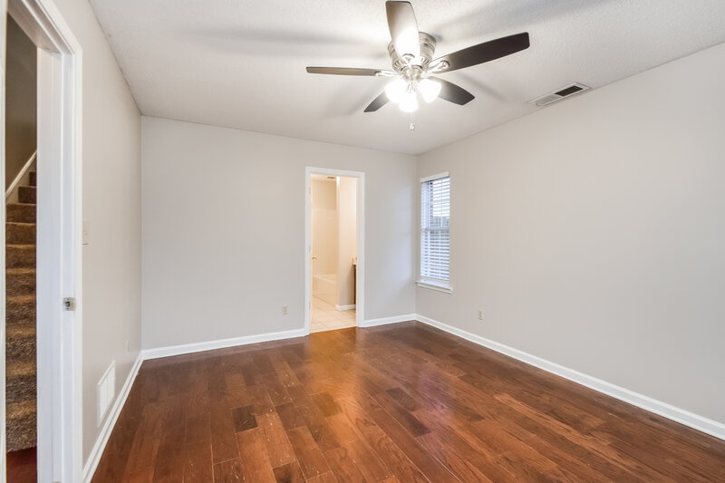 1,790/Mo, 4483 Shadow Glen Cv Horn Lake, MS 38637 Main Bedroom View 2