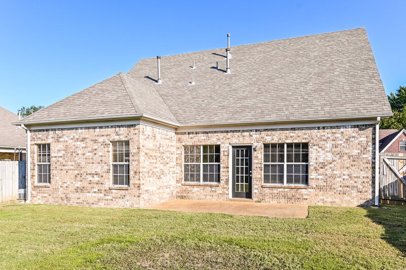 2,560/Mo, 9271 N Fairmont Cir Collierville, TN 38017 Rear View