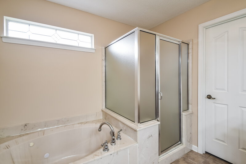 1,915/Mo, 2670 Pinnacle Dr Southaven, MS 38672 Main Bathroom View