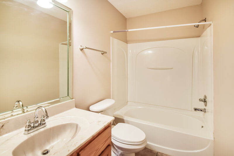 1,915/Mo, 2670 Pinnacle Dr Southaven, MS 38672 Bathroom View