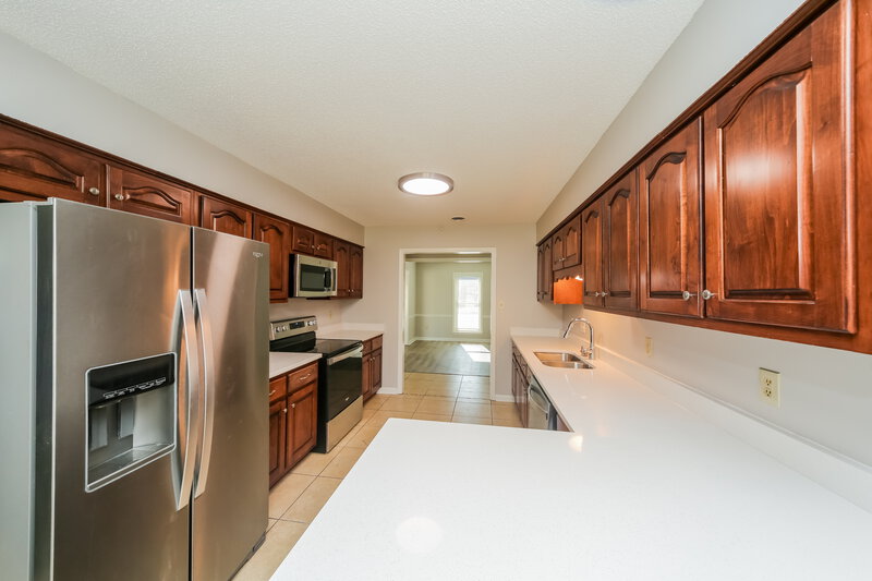 1,985/Mo, 7920 Wentworth Dr Memphis, TN 38125 Kitchen View