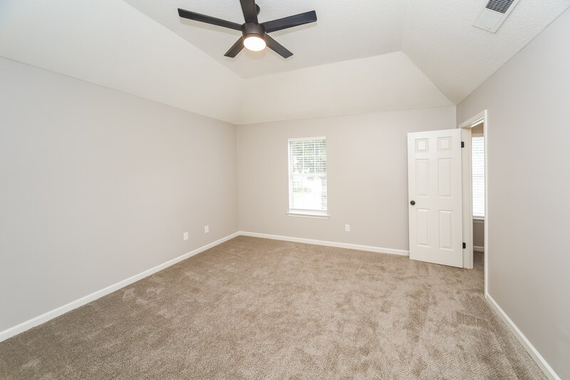 1,860/Mo, 3970 Powder Mill Rd Memphis, TN 38125 Main Bedroom View