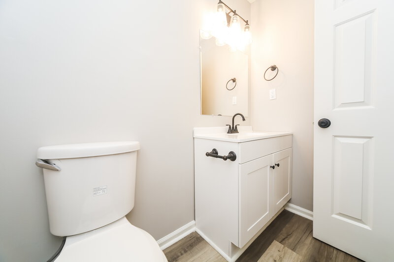 1,860/Mo, 3970 Powder Mill Rd Memphis, TN 38125 Bathroom View