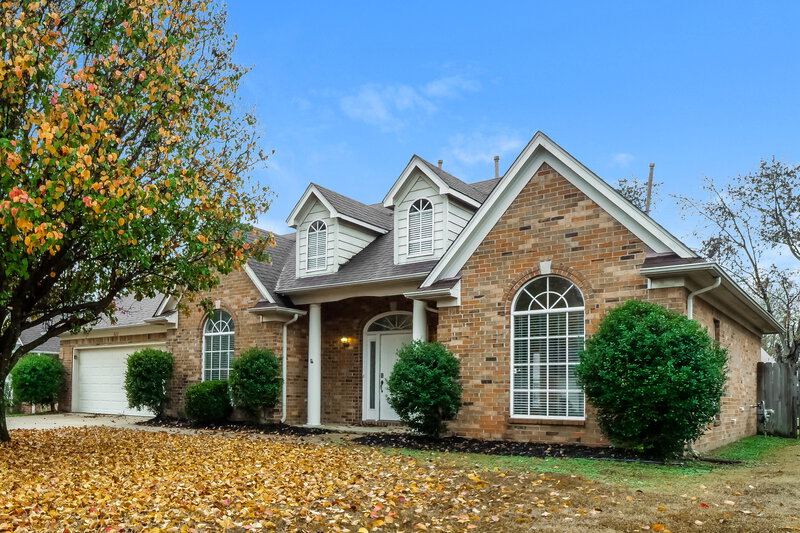 1,910/Mo, 5651 Carter Dr Southaven, MS 38672 Front View