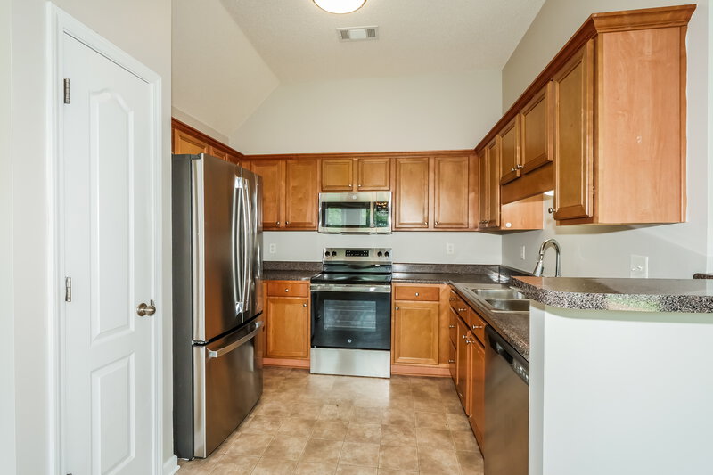 1,840/Mo, 305 Dogwood Spring Dr Oakland, TN 38060 Kitchen View
