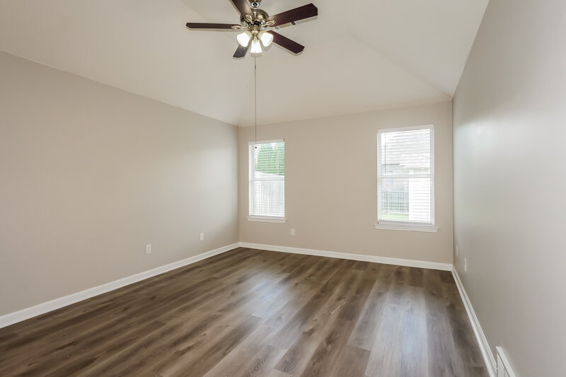 1,840/Mo, 305 Dogwood Spring Dr Oakland, TN 38060 Main Bedroom View 2