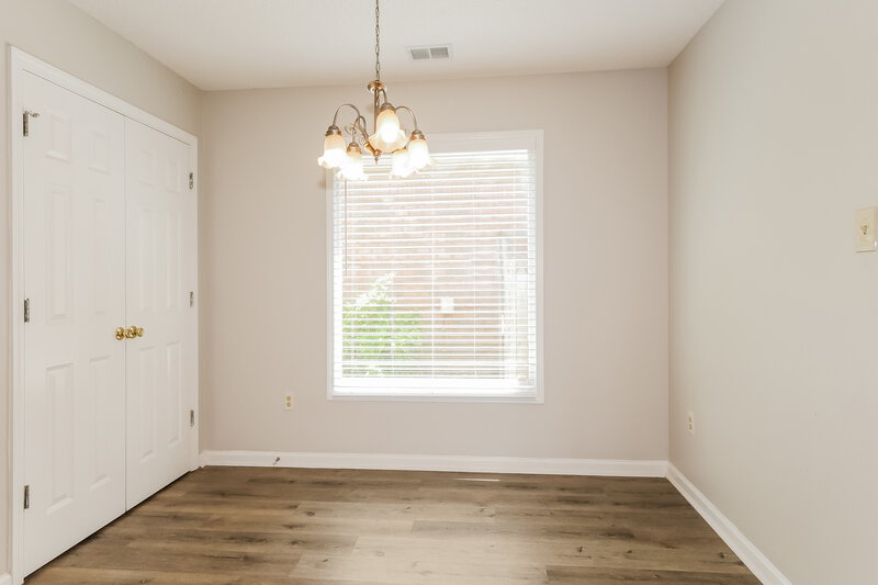 2,355/Mo, 1011 Stable Run Dr Cordova, TN 38018 Breakfast Nook View