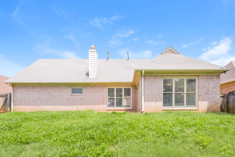 2,355/Mo, 1011 Stable Run Dr Cordova, TN 38018 Rear View