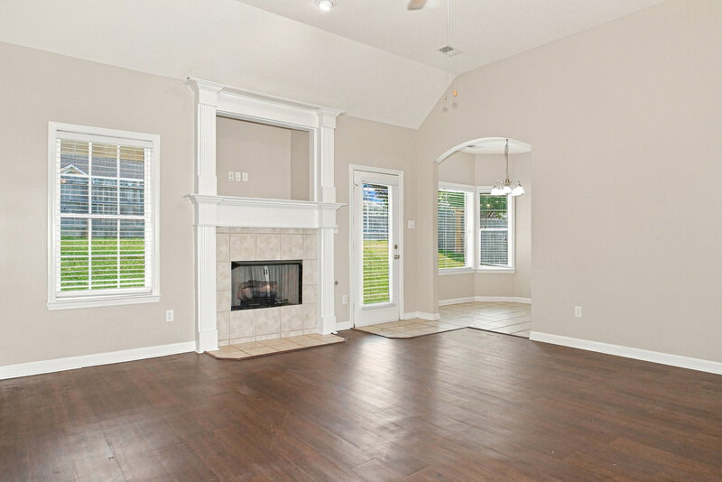 1,620/Mo, 55 Mossy Springs Dr Oakland, TN 38060 Living Room View