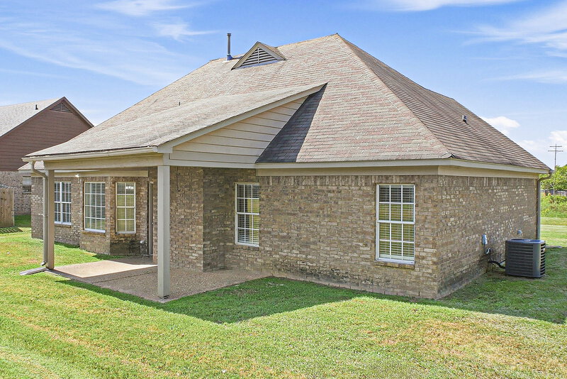 1,620/Mo, 55 Mossy Springs Dr Oakland, TN 38060 Rear View