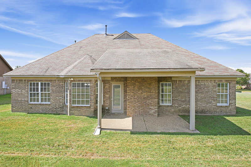 1,620/Mo, 55 Mossy Springs Dr Oakland, TN 38060 Rear View 2